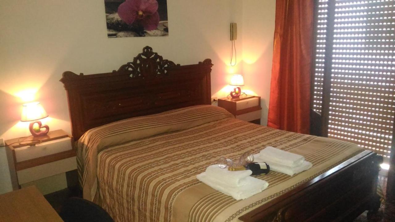 Hotel California Milazzo Exterior foto