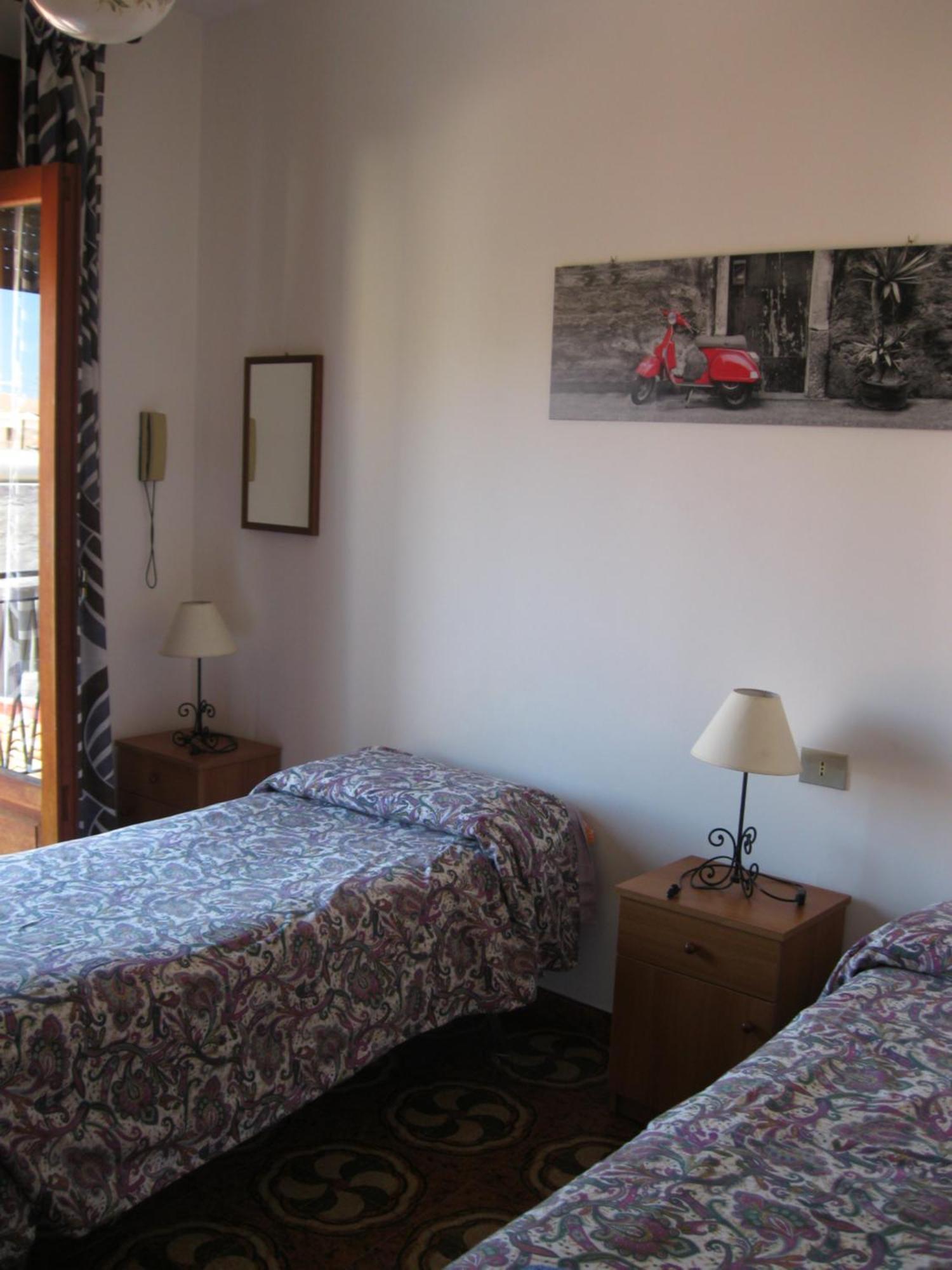 Hotel California Milazzo Zimmer foto